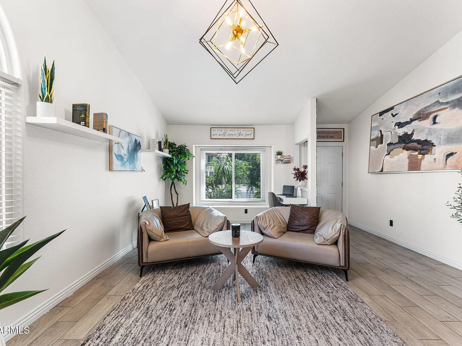 4 bed, 2.5 bath, 2080 sqft, $3,250 — Photo 4