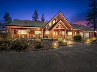 19402 Wymer Ln, Grass Valley, CA 95945