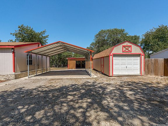 3rd image of 1935 Hickory Way