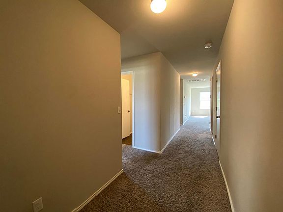 2nd image of 3516 SE 94th St #3516