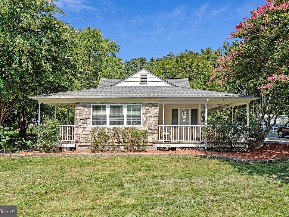 1st image of 12504 Popes Head Rd