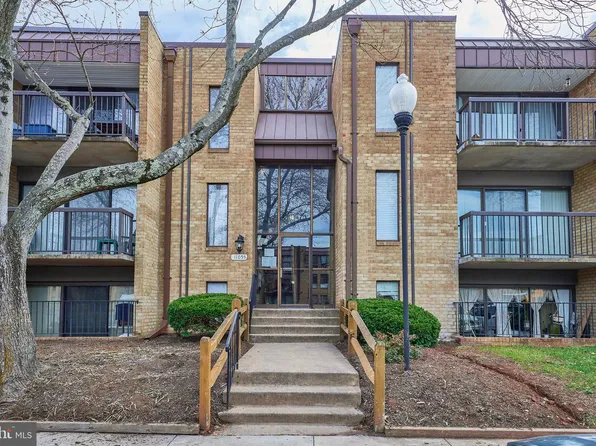 11055 Camfield Ct APT 102, Manassas, VA 20109