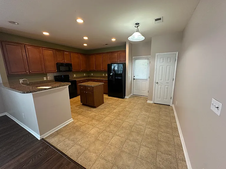 1605 Rising Mist Dr — Photo 9