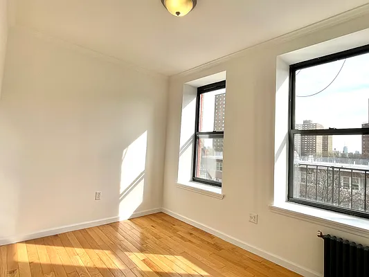 Rented by Compass | media 30