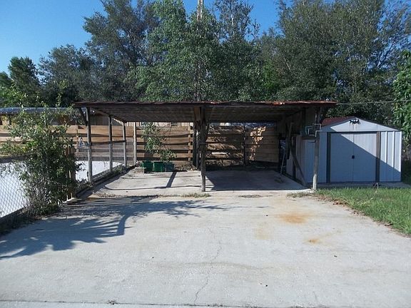 3rd image of 2672 Frances Dr