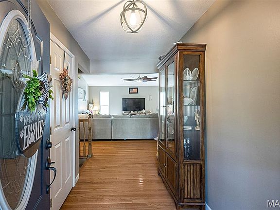 5th image of 3216 Watson Rd
