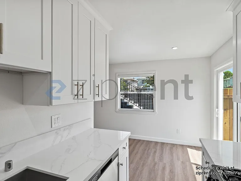 1421 Adeline St — Photo 16