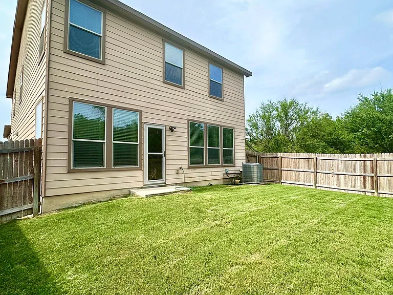6402 Gerber Mdw — Photo 16