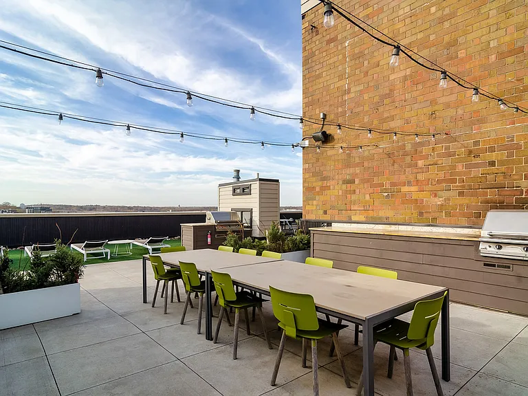 Eitel Apartments — Photo 26