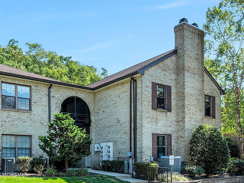1st image of 417 Wellington Place