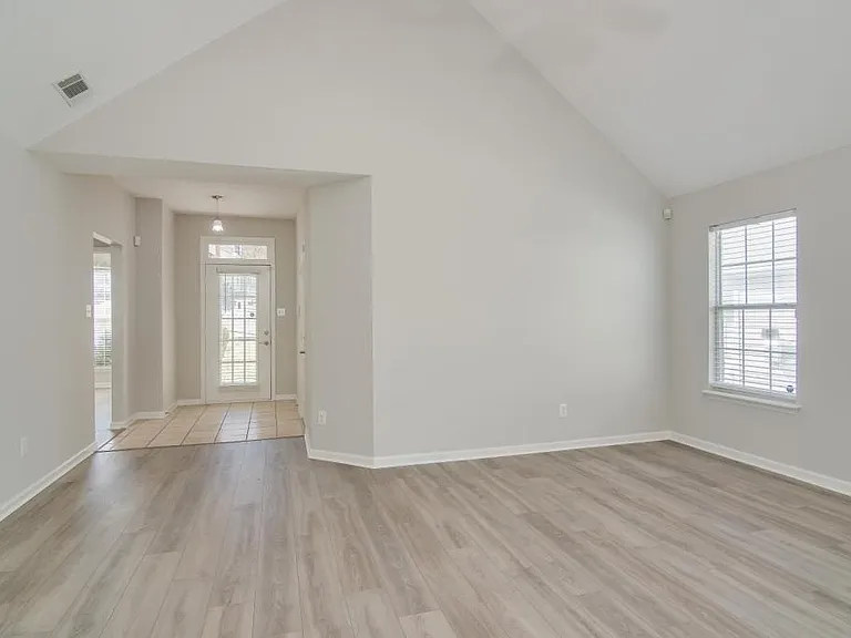 2525 Commons Trce — Photo 8