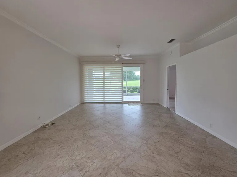 4492 Golf Club Ln — Photo 6