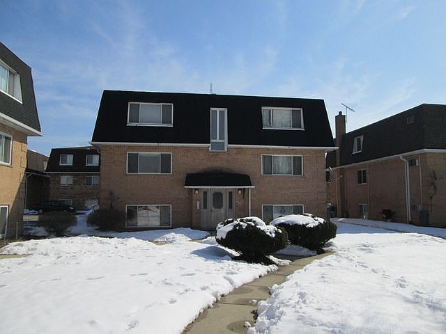 1st image of 9975 Linda Ln APT 1N