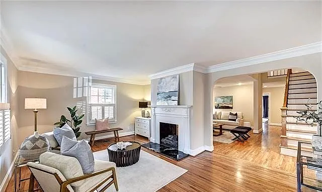 3 bed, 2.5 bath, 3268 sqft, $2,377 — Photo 1