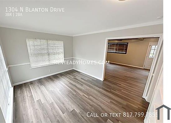 3rd image of 1304 Blanton Dr