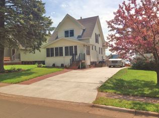 822 W 6th St, Duluth, MN 55806