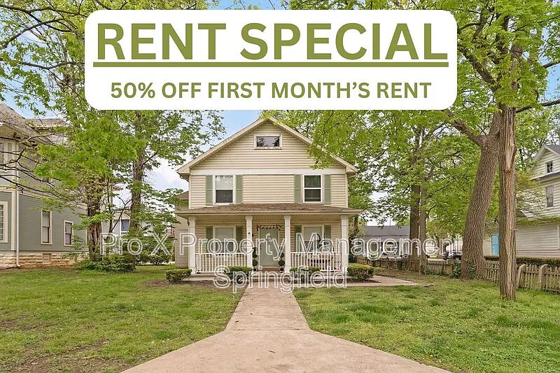1138 E Walnut St #7