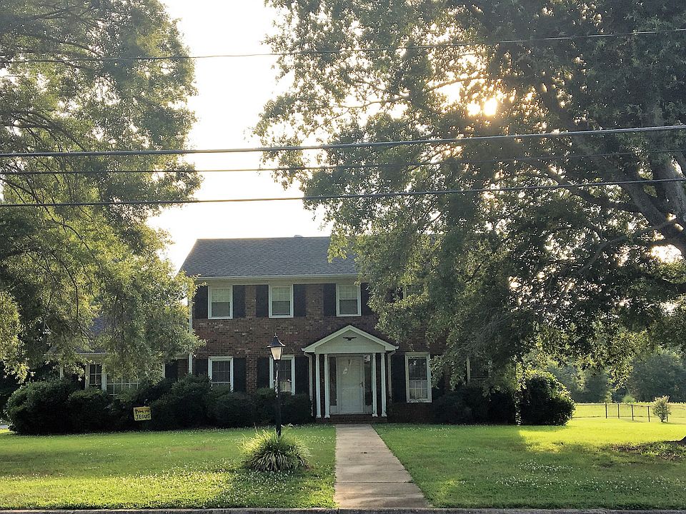 1st image of 212 Truitt Dr