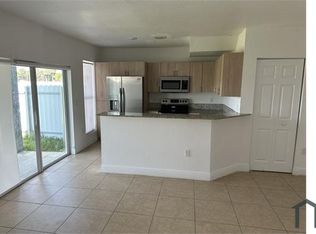 677 NW 6th St, Florida City, FL 33034