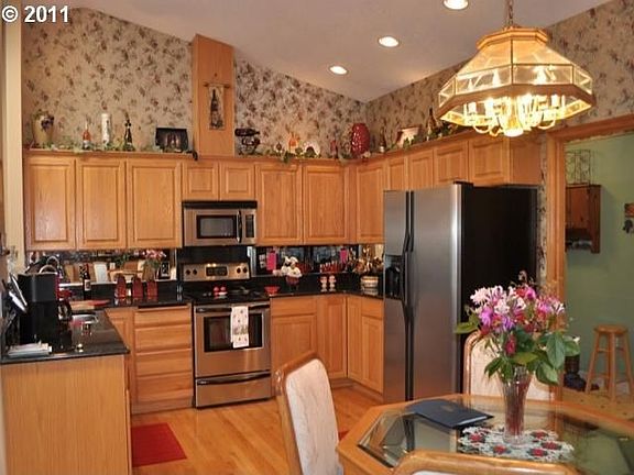 3rd image of 15507 NE 181st St #B