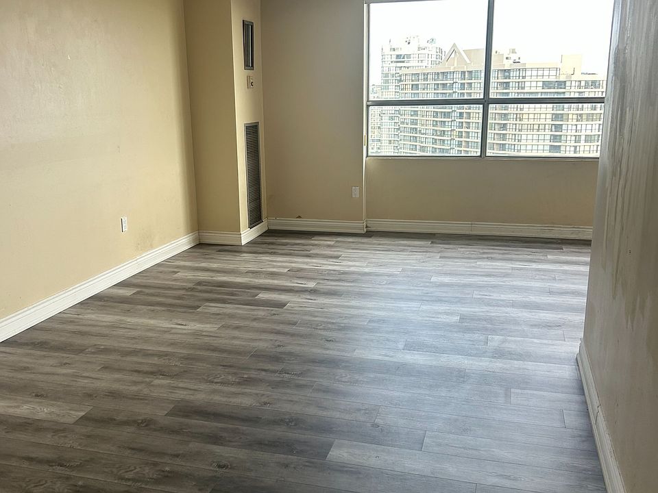 2nd image of 40 Panorama Ct #1803