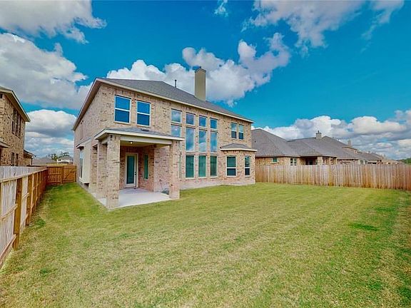 2nd image of 22352 Misty Woods Ln
