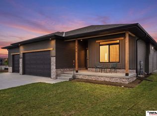 958 W Avondale St, Lincoln, NE 68523