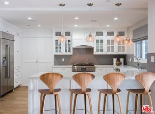 1732 Nichols Canyon Rd, Los Angeles, CA 90046