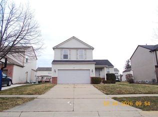 9855 High Meadow Dr, Ypsilanti, MI