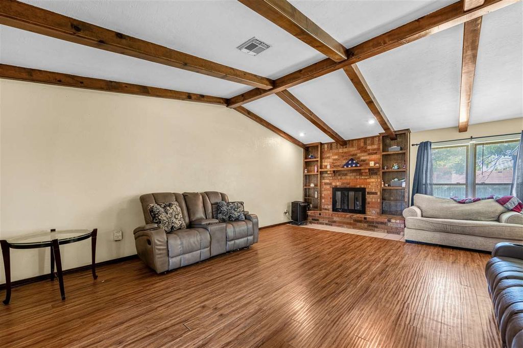 7814 NW Morrocco Dr, Lawton, OK - View 3