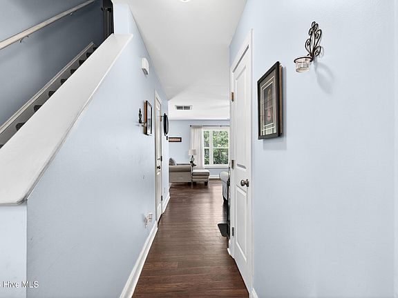 4th image of 394 Carolina Pines Boulevard