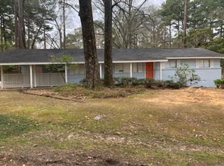 1725 Hillview Dr, Jackson, MS 39211