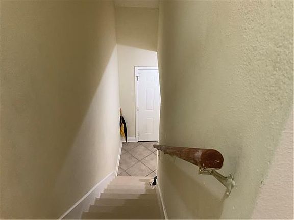 5th image of 4900-02 Laine Ave