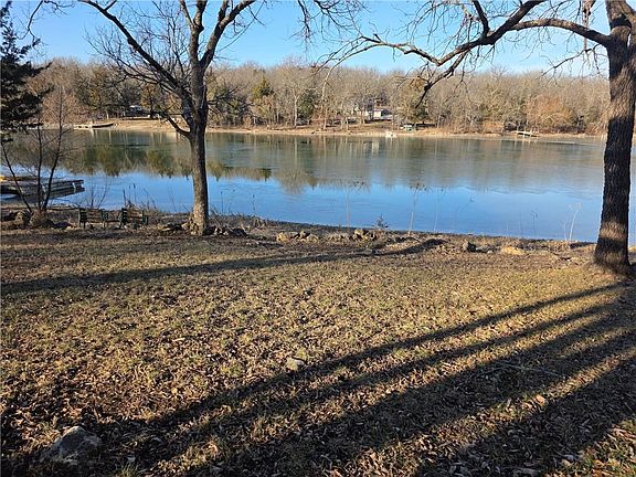 5th image of 385 E Sugar Lake Dr