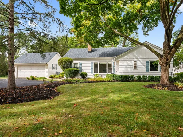 20802 N Exmoor Ave, Barrington, IL 60010