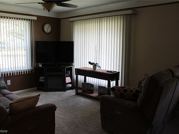 3rd image of 4932 E 81st St