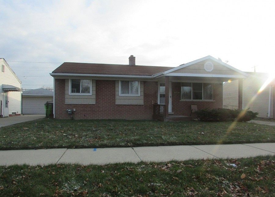 1st image of 26720 Roberta St