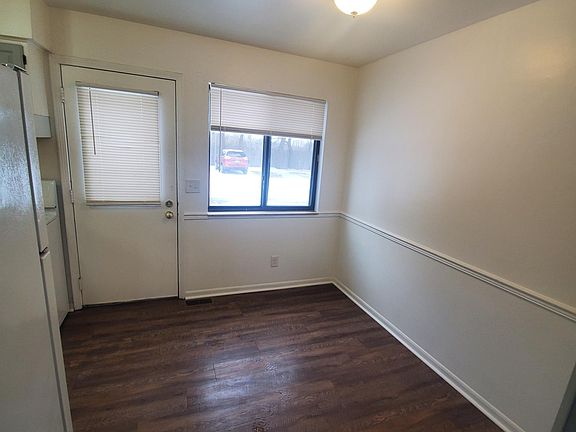 5th image of 5906 Christie Ave SE #5906