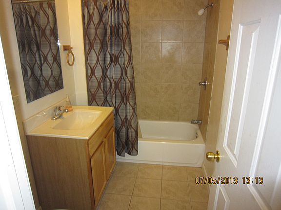 5th image of 522 Washington Ave APT 2C