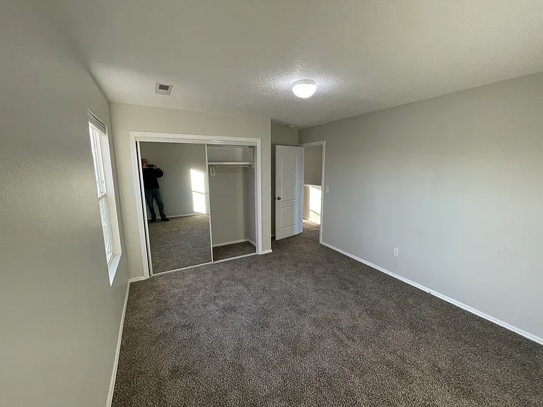 218 E Rose Lake Dr — Photo 14