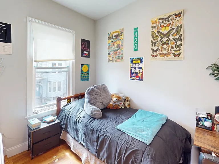 224 Lexington St #2 — Photo 10