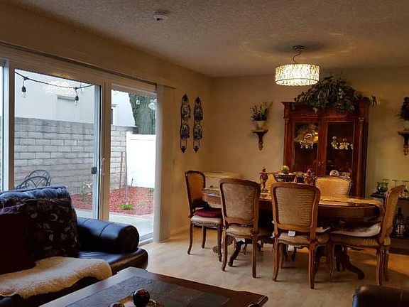 2nd image of 1017 Park Circle Dr