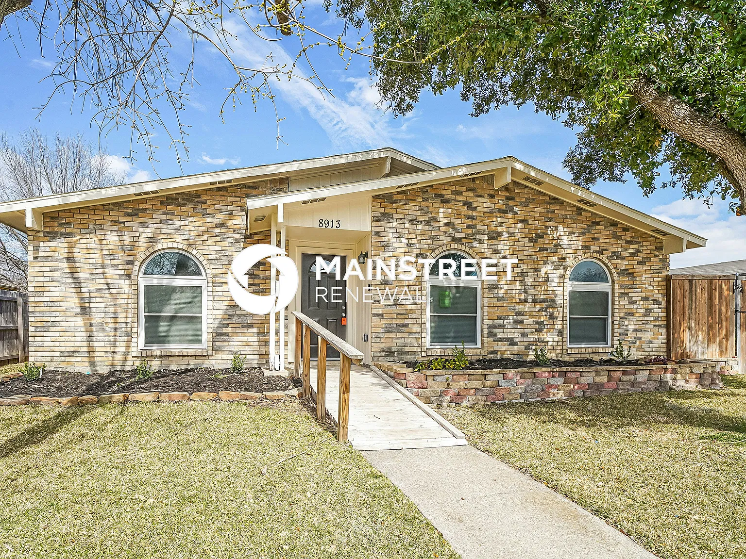 8913 Vernon Dr — Photo 1