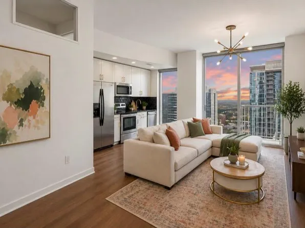 360 Nueces St APT 2704, Austin, TX 78701