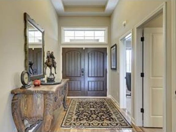 3rd image of 3008 Cypress Cir N