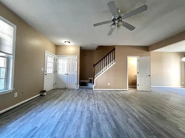 3 bed, 2.5 bath, 1316 sqft, $1,895 — Photo 4