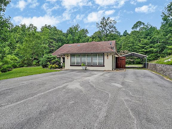 2nd image of 395 Ashley Ln