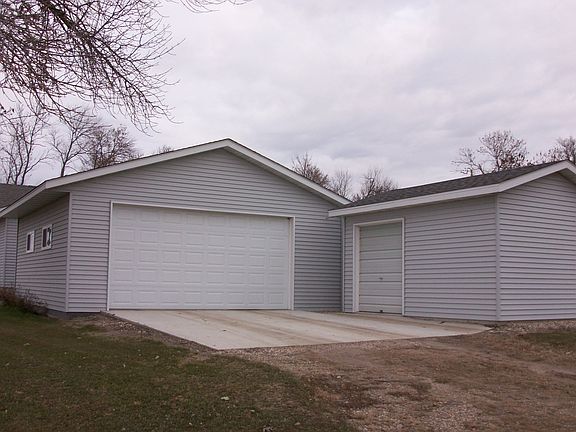 2 stall garage & shed