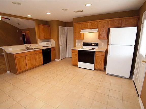 5th image of 9210 Stoneridge Canyon Ln