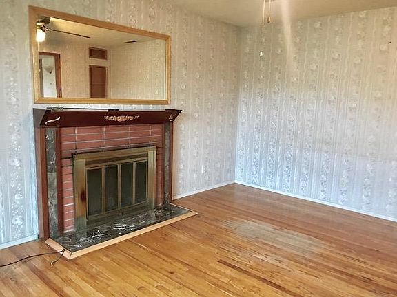 4th image of 7755 Quinby Way